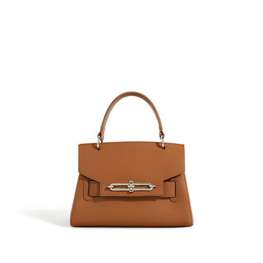 Classic Kelly-style shoulder bag with premium leather, perfect for daily elegance and upscale occasions.


