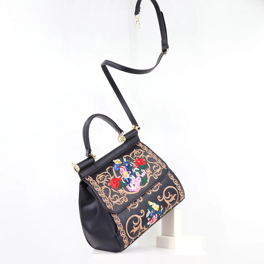Luxury embroidered sequin handbag for women, eye-catching design perfect for parties or everyday use.